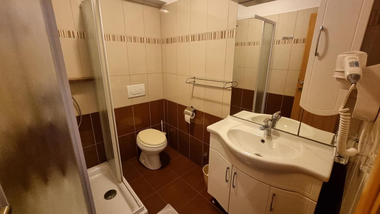 Apartmani Sidro Malinska Exterior photo