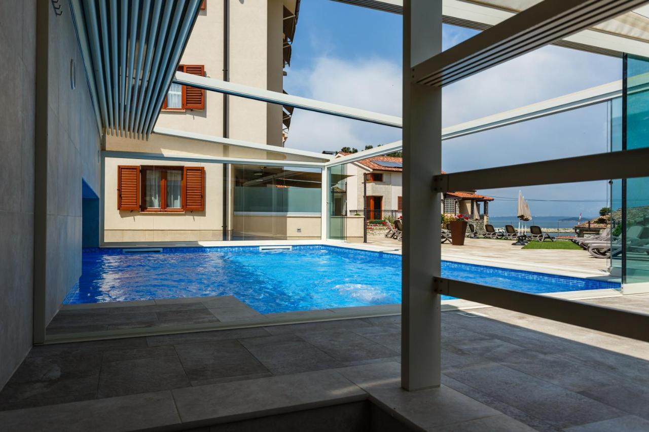 Apartmani Sidro Malinska Exterior photo